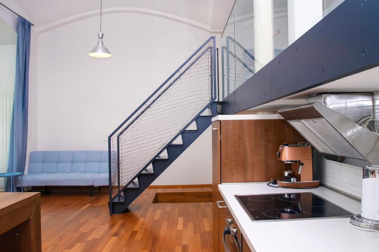 Modern Apartment With Terrace And Air Conditioning براغ المظهر الخارجي الصورة